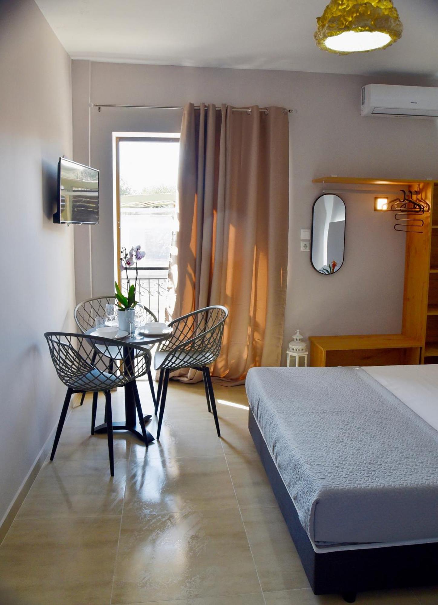 Room Nine 9 Beachfront Apartments Nea Kallikrateia Exterior foto
